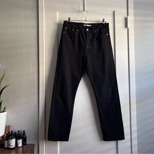 Levi's Black Wedgie Straight Leg Sz 29